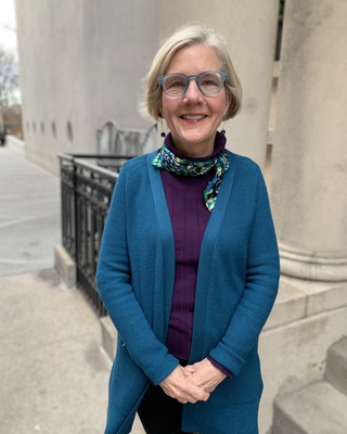 Julie Hansen's profile image