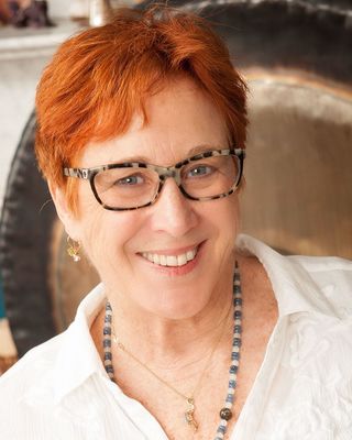 Stephanie Q Hancox's profile image