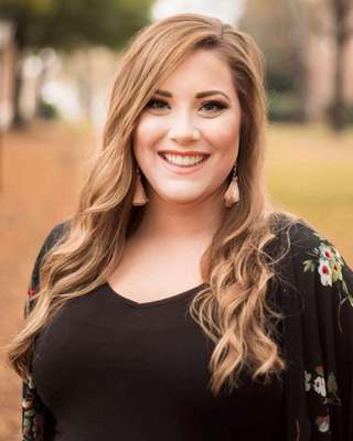 Caitlyn Yesavage Msw Lcsw's profile image