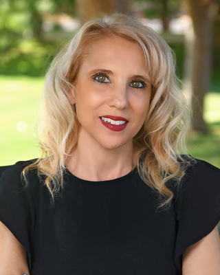 Amy Hall Leiferman's profile picture